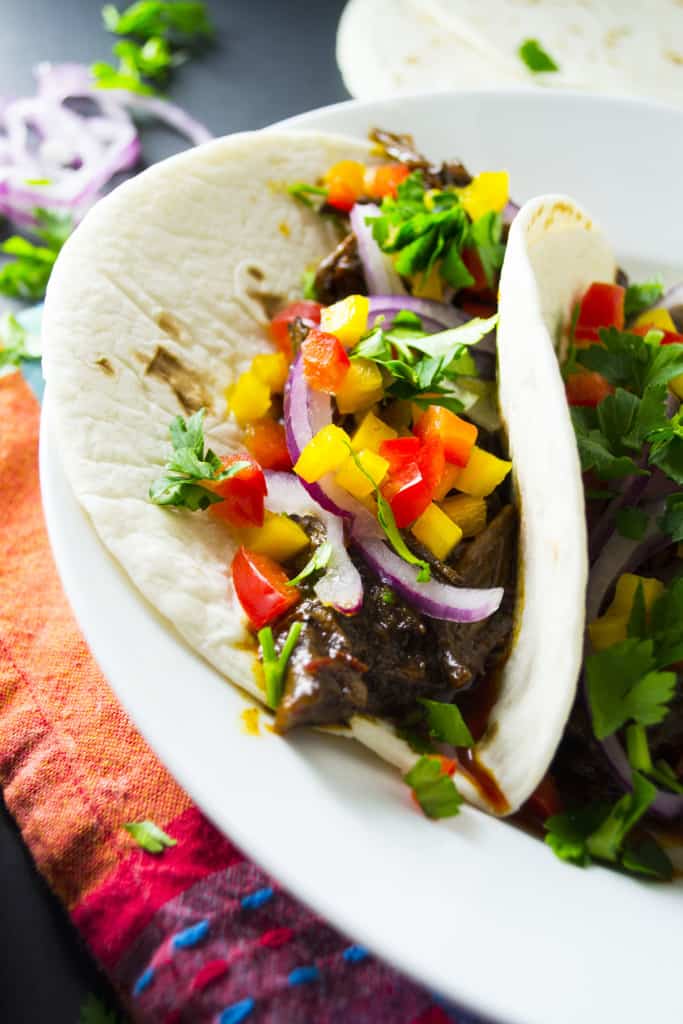 Slow Cooker Chipotle Beef taco