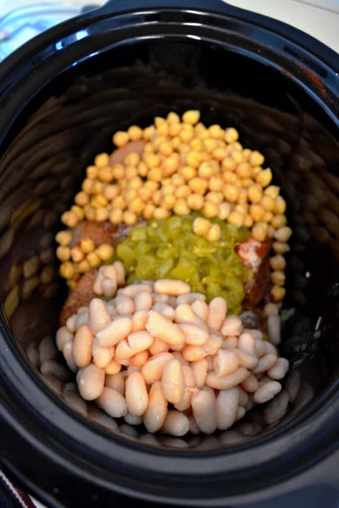 Slow Cooker Chicken and White Bean Chili