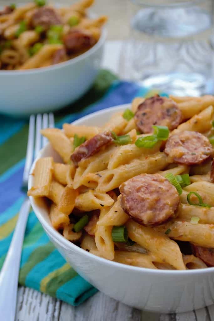 Spicy One Pot Pasta Dinner | This Spicy One Pot Pasta Dinner is quick, easy and delicious. The perfect meal for busy week nights. | Pack Momma | https://www.awickedwhisk.com