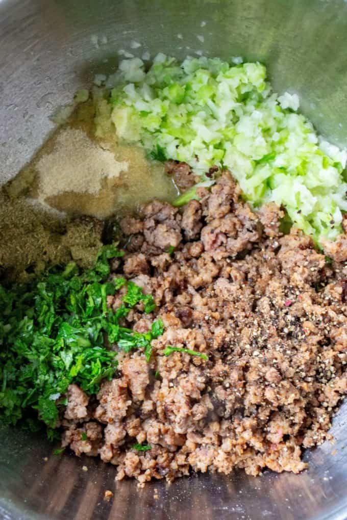 Slow Cooker Sausage Stuffing ingredients
