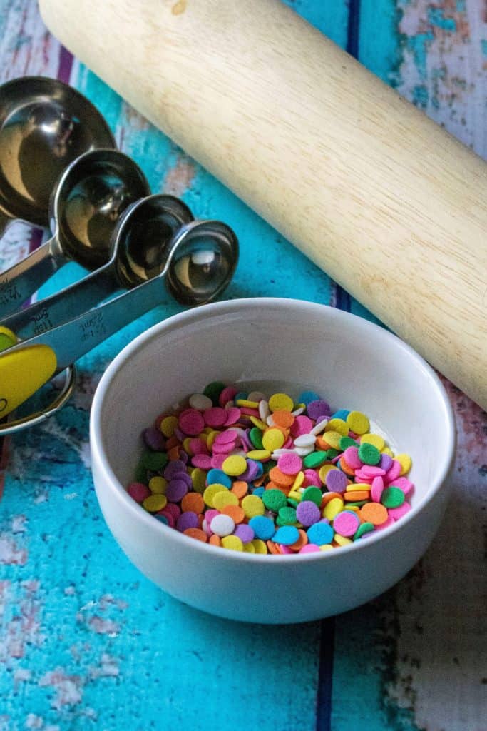 Funfetti Cinnamon Rolls confetti sprinkles