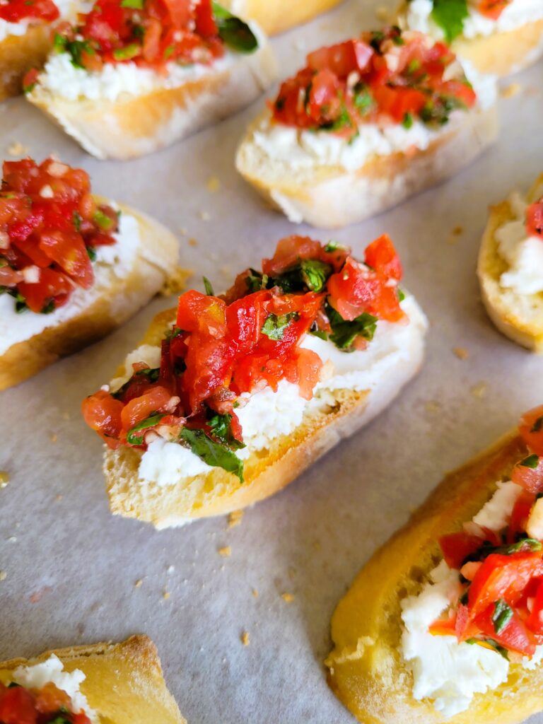 single goat cheese appetizer