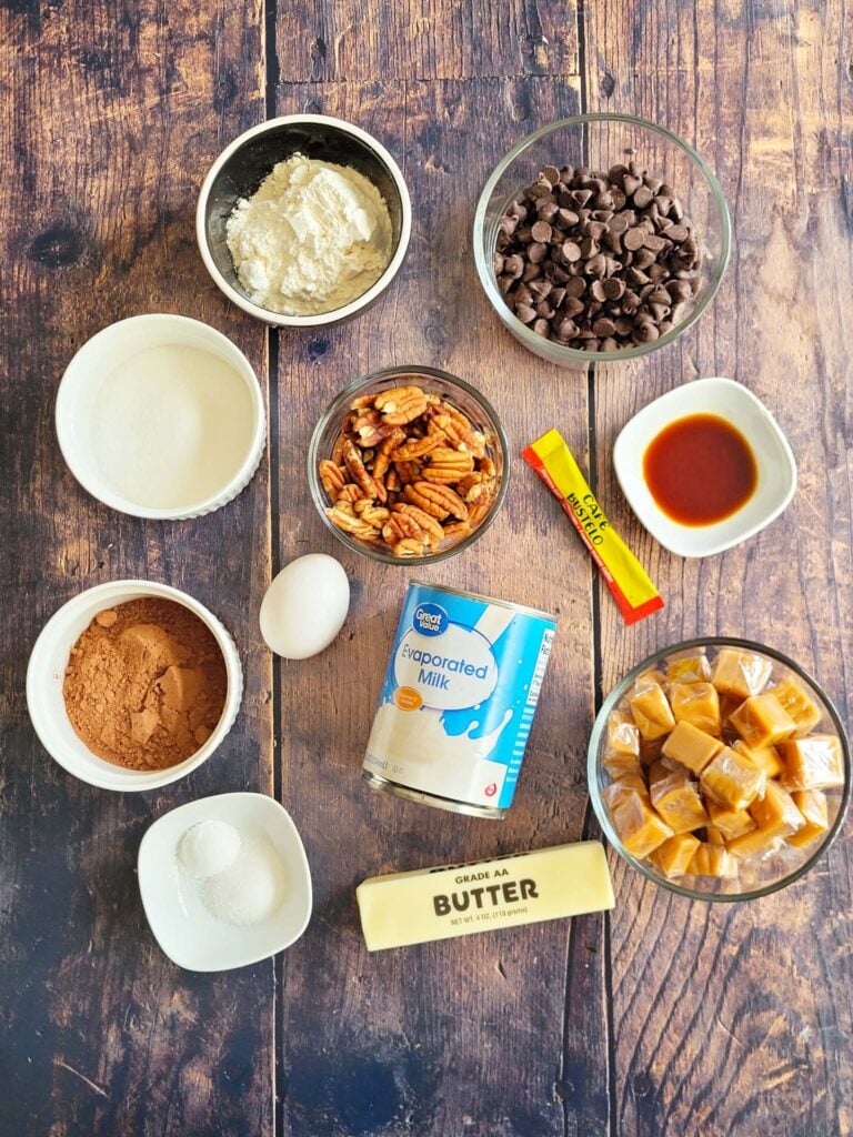 ingredients for fudgy turtle brownie