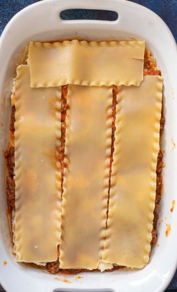 complete layers of lasagna